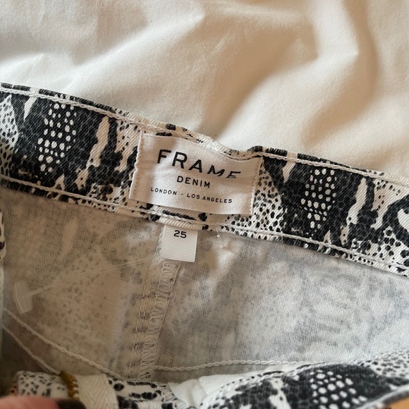 Frame python print skirt - Picture 5 of 9